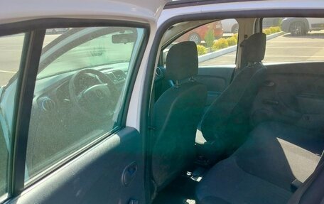 Renault Sandero II рестайлинг, 2015 год, 610 000 рублей, 7 фотография