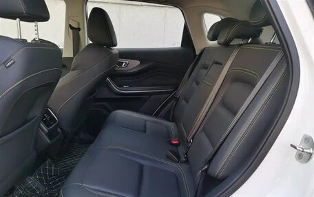 CheryExeed LX, 2023 год, 1 590 000 рублей, 10 фотография