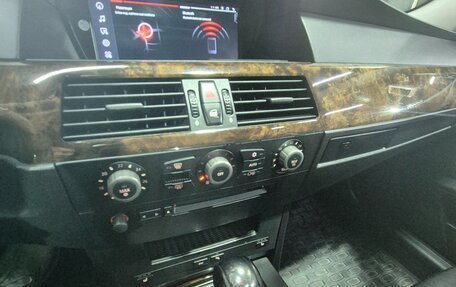 BMW 5 серия, 2003 год, 900 000 рублей, 10 фотография