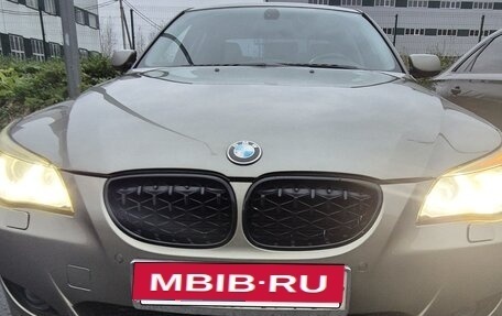 BMW 5 серия, 2003 год, 900 000 рублей, 14 фотография