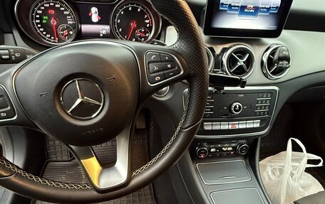 Mercedes-Benz GLA, 2018 год, 2 800 000 рублей, 5 фотография