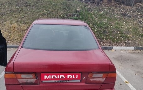 Nissan Primera II рестайлинг, 1993 год, 180 000 рублей, 4 фотография