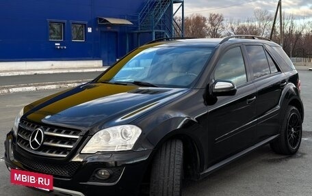 Mercedes-Benz M-Класс, 2010 год, 1 990 000 рублей, 3 фотография