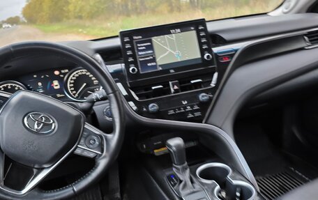 Toyota Camry, 2021 год, 2 600 008 рублей, 10 фотография