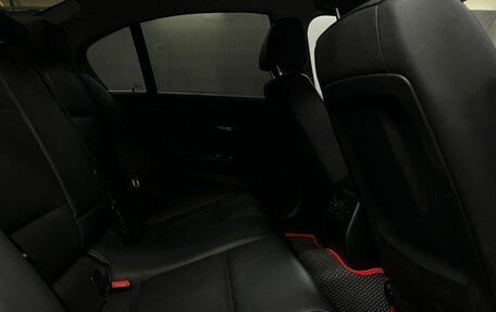 BMW 3 серия, 2010 год, 939 900 рублей, 13 фотография