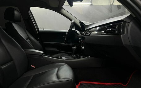 BMW 3 серия, 2010 год, 939 900 рублей, 14 фотография