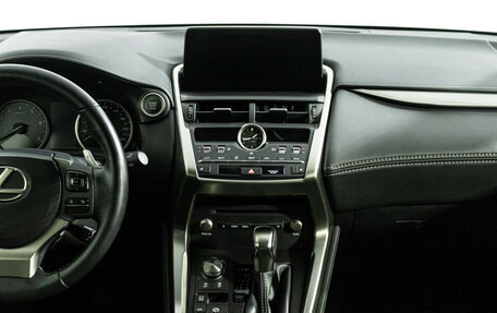 Lexus NX I, 2019 год, 3 950 000 рублей, 14 фотография