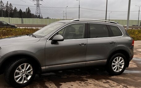 Volkswagen Touareg III, 2010 год, 900 000 рублей, 1 фотография