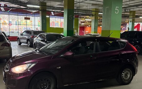 Hyundai Solaris II рестайлинг, 2011 год, 670 000 рублей, 4 фотография