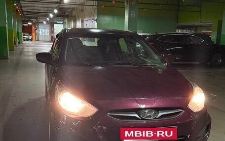 Hyundai Solaris II рестайлинг, 2011 год, 670 000 рублей, 2 фотография