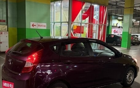 Hyundai Solaris II рестайлинг, 2011 год, 670 000 рублей, 7 фотография