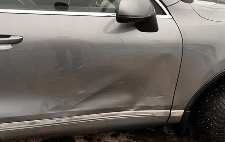 Volkswagen Touareg III, 2010 год, 900 000 рублей, 4 фотография