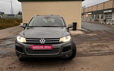 Volkswagen Touareg III, 2010 год, 900 000 рублей, 2 фотография