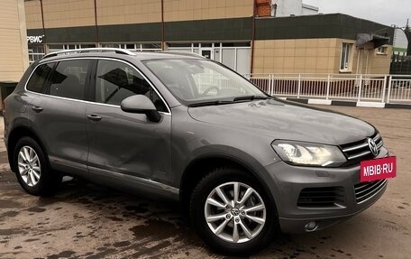 Volkswagen Touareg III, 2010 год, 900 000 рублей, 3 фотография