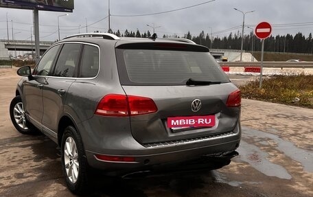 Volkswagen Touareg III, 2010 год, 900 000 рублей, 7 фотография