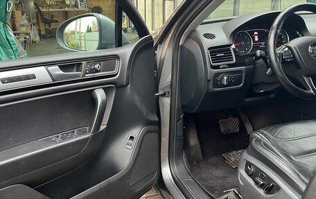 Volkswagen Touareg III, 2010 год, 900 000 рублей, 10 фотография