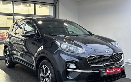 KIA Sportage IV рестайлинг, 2018 год, 2 099 000 рублей, 3 фотография