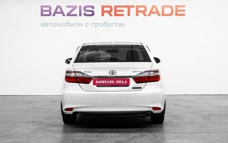 Toyota Camry, 2017 год, 2 460 000 рублей, 7 фотография