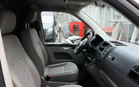 Volkswagen Transporter T5 рестайлинг, 2011 год, 997 000 рублей, 6 фотография