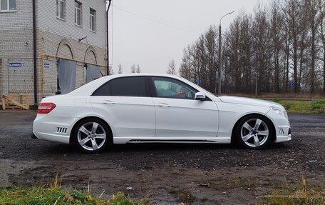 Mercedes-Benz E-Класс, 2009 год, 1 300 000 рублей, 4 фотография