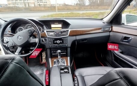 Mercedes-Benz E-Класс, 2009 год, 1 300 000 рублей, 10 фотография