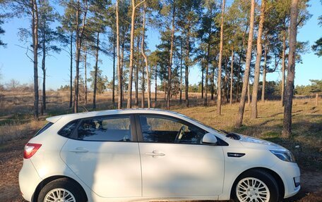 KIA Rio III рестайлинг, 2014 год, 980 000 рублей, 18 фотография