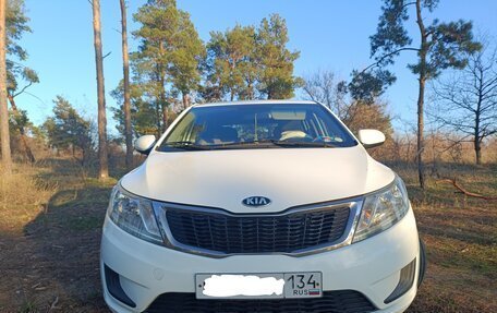 KIA Rio III рестайлинг, 2014 год, 980 000 рублей, 28 фотография