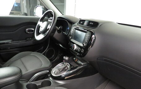 KIA Soul II рестайлинг, 2018 год, 1 845 000 рублей, 5 фотография