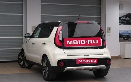 KIA Soul II рестайлинг, 2018 год, 1 845 000 рублей, 2 фотография