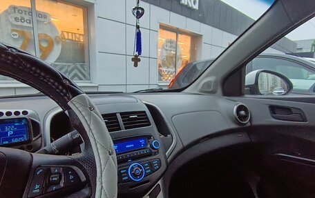 Chevrolet Aveo III, 2014 год, 900 000 рублей, 4 фотография