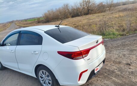 KIA Rio IV, 2017 год, 1 400 000 рублей, 3 фотография