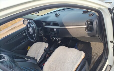 KIA Rio IV, 2017 год, 1 400 000 рублей, 5 фотография