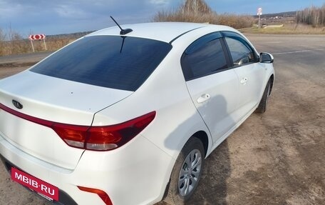 KIA Rio IV, 2017 год, 1 400 000 рублей, 6 фотография