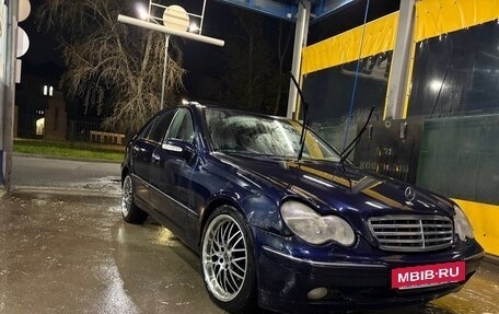 Mercedes-Benz C-Класс, 2002 год, 400 000 рублей, 3 фотография