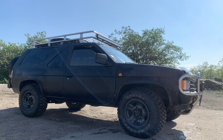 Nissan Terrano II рестайлинг, 1993 год, 520 000 рублей, 6 фотография