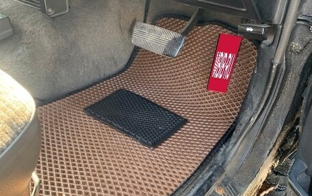 Nissan Terrano II рестайлинг, 1993 год, 520 000 рублей, 8 фотография