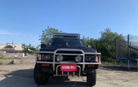 Nissan Terrano II рестайлинг, 1993 год, 520 000 рублей, 4 фотография