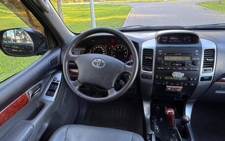 Toyota Land Cruiser Prado 120 рестайлинг, 2007 год, 1 670 000 рублей, 10 фотография