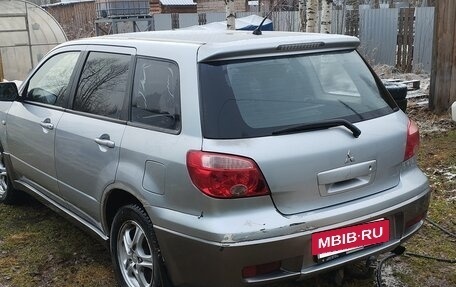 Mitsubishi Outlander III рестайлинг 3, 2005 год, 370 000 рублей, 5 фотография