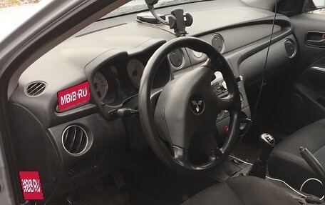 Mitsubishi Outlander III рестайлинг 3, 2005 год, 370 000 рублей, 9 фотография