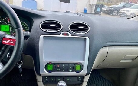 Ford Focus II рестайлинг, 2006 год, 13 фотография