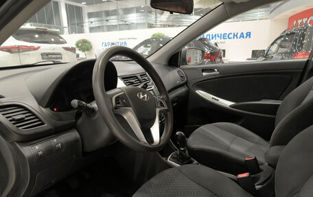 Hyundai Solaris II рестайлинг, 2013 год, 550 000 рублей, 20 фотография