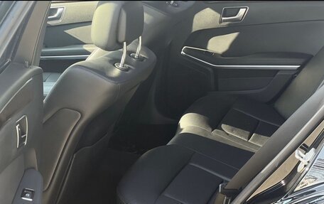 Mercedes-Benz E-Класс, 2012 год, 1 650 000 рублей, 8 фотография