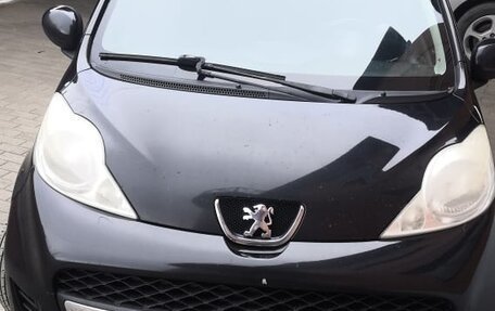 Peugeot 107 I рестайлинг, 2011 год, 345 000 рублей, 2 фотография