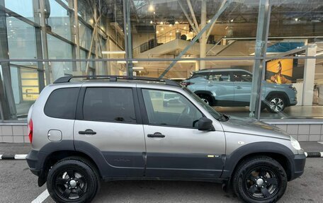 Chevrolet Niva I рестайлинг, 2017 год, 785 000 рублей, 4 фотография