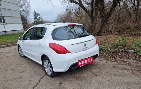 Peugeot 308 II, 2013 год, 700 000 рублей, 2 фотография