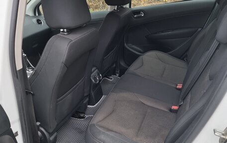 Peugeot 308 II, 2013 год, 700 000 рублей, 8 фотография