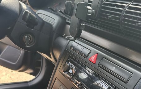 Audi A4, 1999 год, 350 000 рублей, 9 фотография