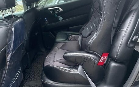 Nissan Pathfinder, 2015 год, 1 650 000 рублей, 6 фотография