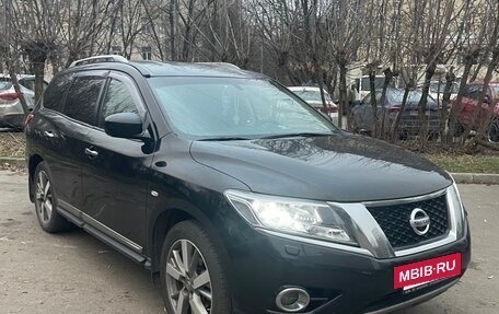 Nissan Pathfinder, 2015 год, 1 650 000 рублей, 22 фотография